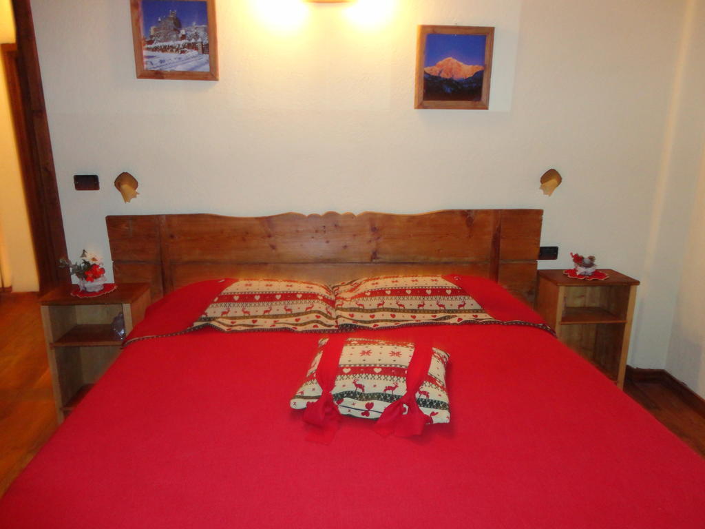 인트로드 Les Chevreuils B&B 객실 사진